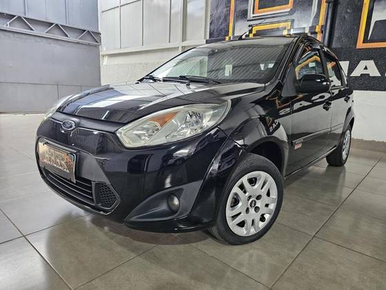 FORD FIESTA 1.6 ROCAM SE 8V FLEX 4P MANUAL FORD FIESTA 1.6 ROCAM SE 8V FLEX 4P MANUAL